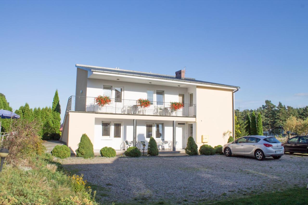 Pokoje Goscinne Weronika Ostrowo  Exterior foto